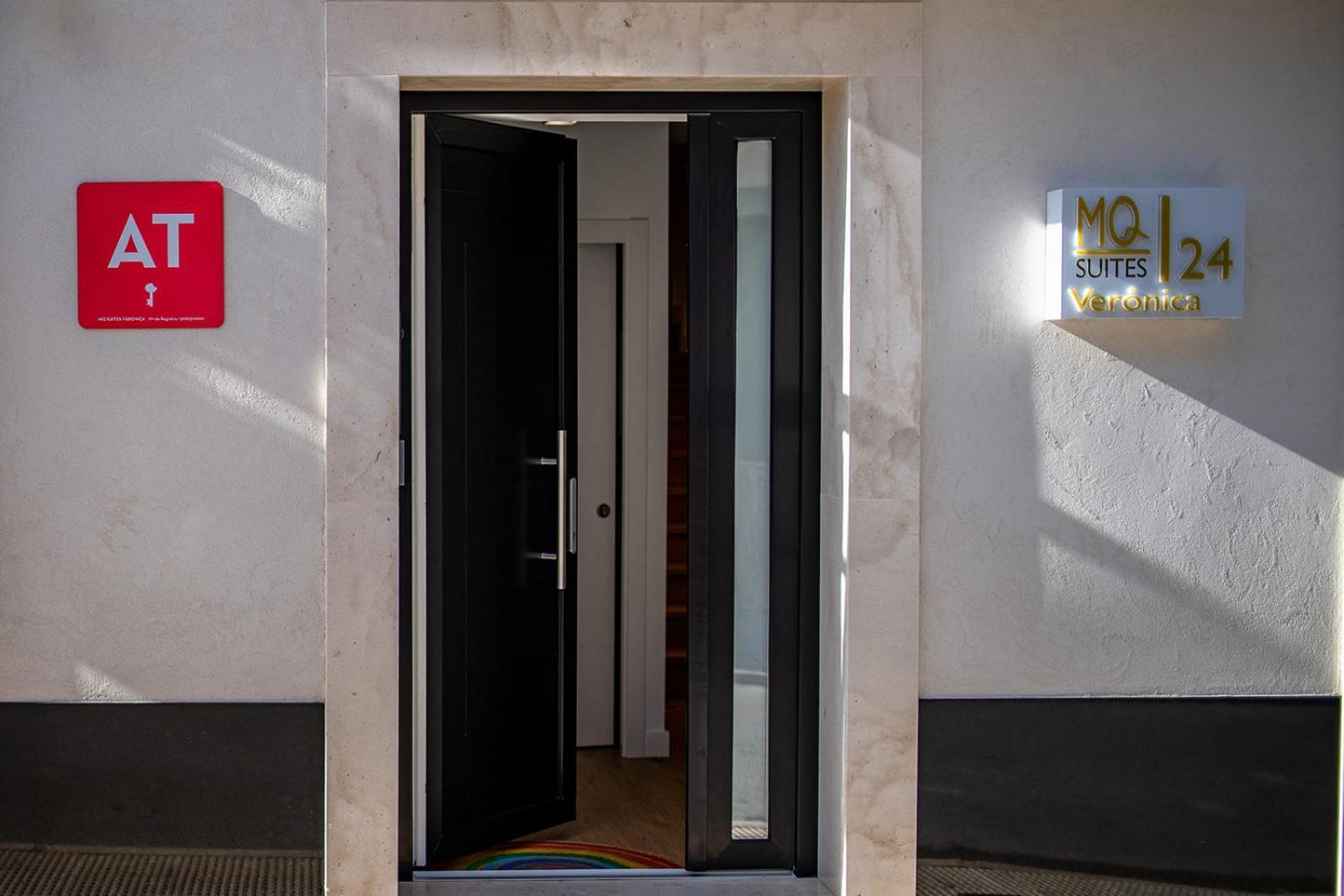 Mq Suites Veronica Valdepeñas Екстериор снимка