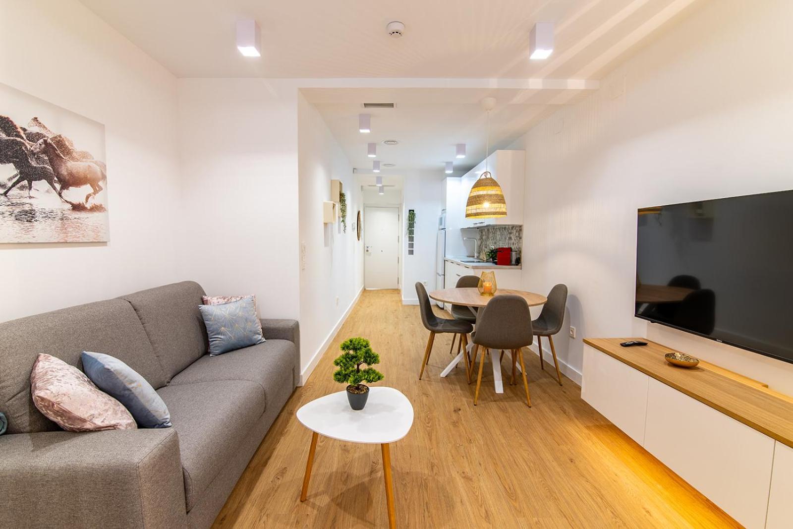 Mq Suites Veronica Valdepeñas Екстериор снимка