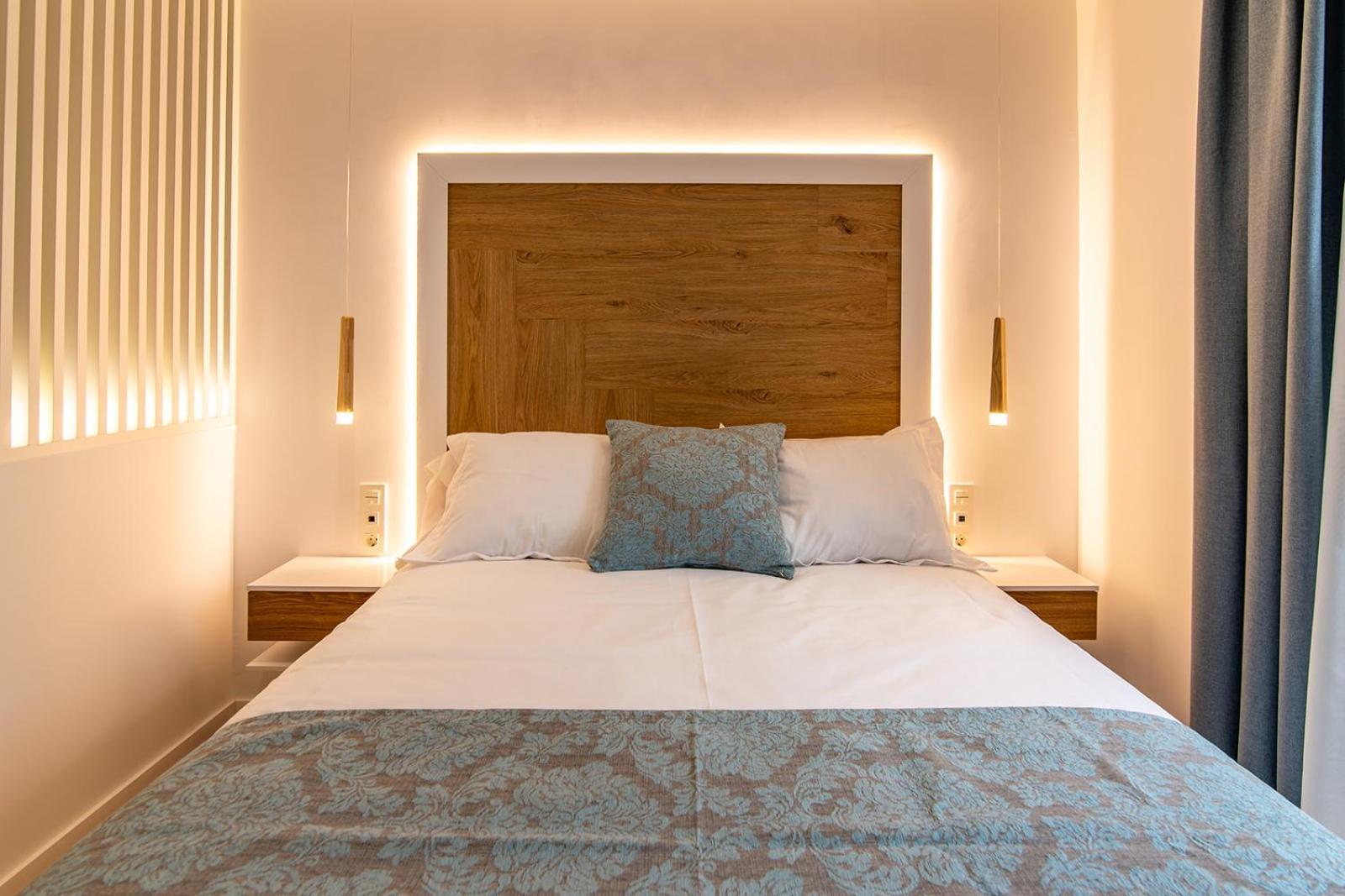 Mq Suites Veronica Valdepeñas Екстериор снимка