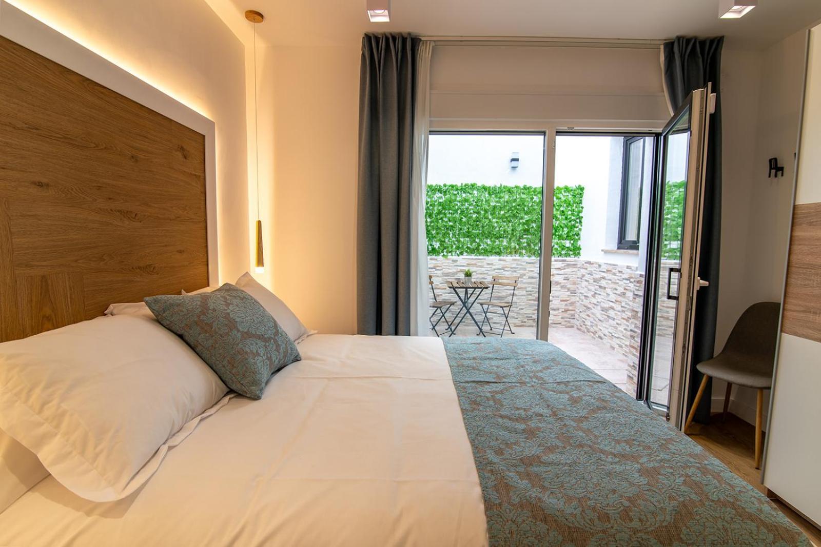 Mq Suites Veronica Valdepeñas Екстериор снимка