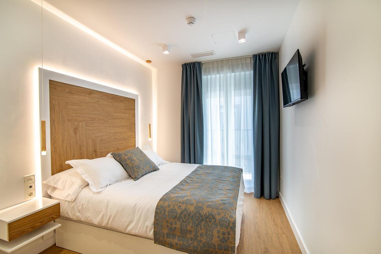 Mq Suites Veronica Valdepeñas Екстериор снимка