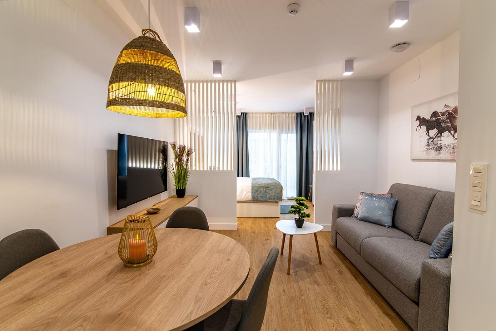 Mq Suites Veronica Valdepeñas Екстериор снимка